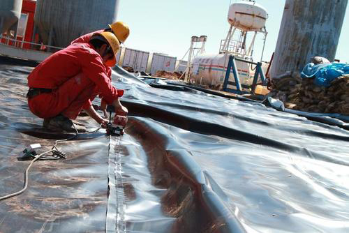 怎样选择优质的土工膜